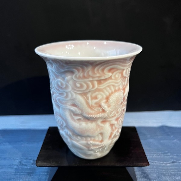 珊瑚红堆龙铃铛杯（堆花 · 品杯）